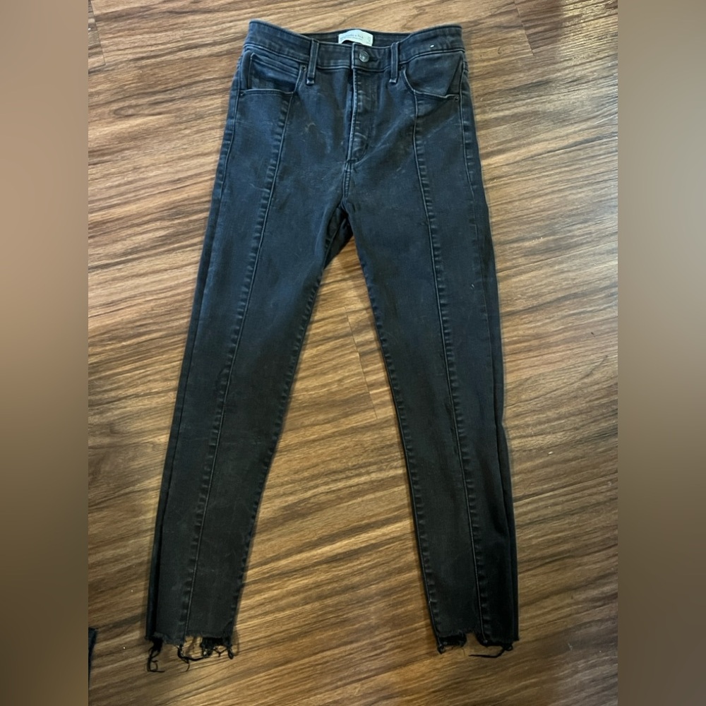Women’s Abercrombie & Fitch Super Skinny Ankle- Size 4S/27